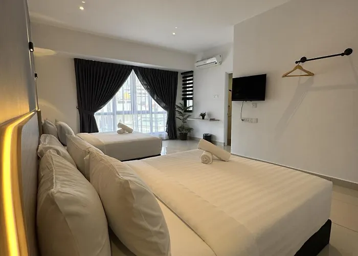 Maca Hotel By Sky Hive Georgetown