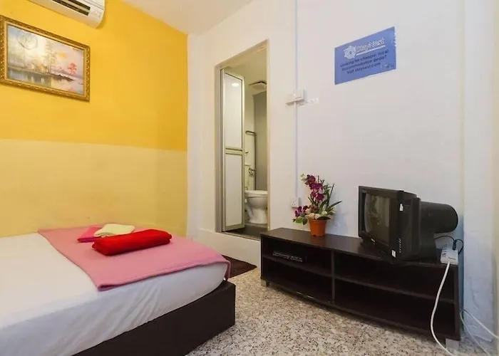 Cocoa Mews Cafe And Homestay George Town
