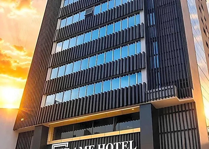 Frame Hotel George Town