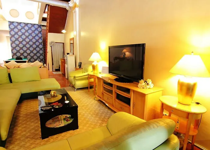 Red Inn Heritage Guest House George Town