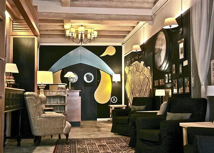 Magpie Heritage - Hideaway George Town